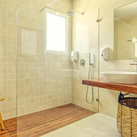 Promotion May June & July - Last Dates! Villa